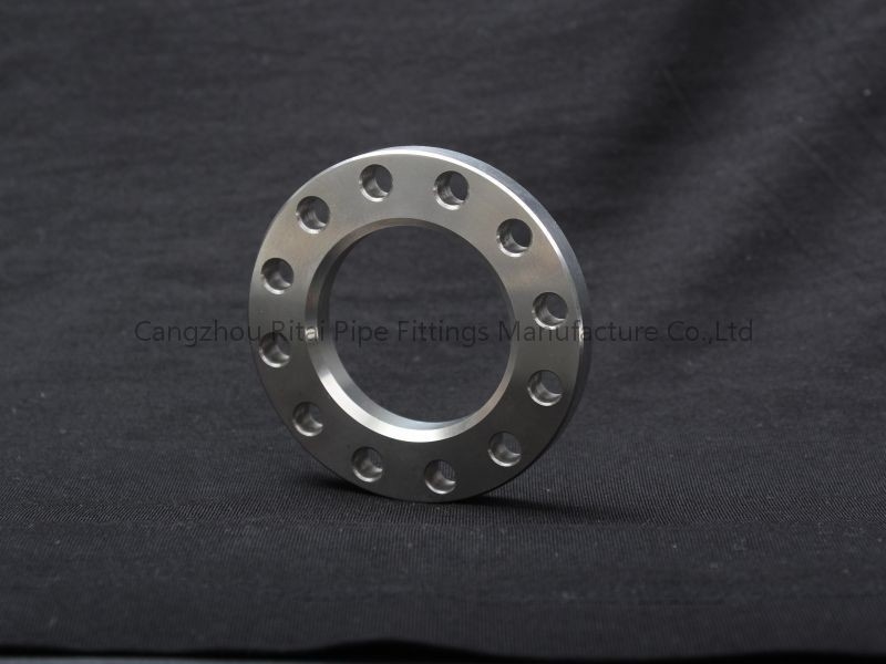 فلنج صفحه فولادی 6 اینچی PN6 ASME Forging Din A105 5K 10K مشکی
